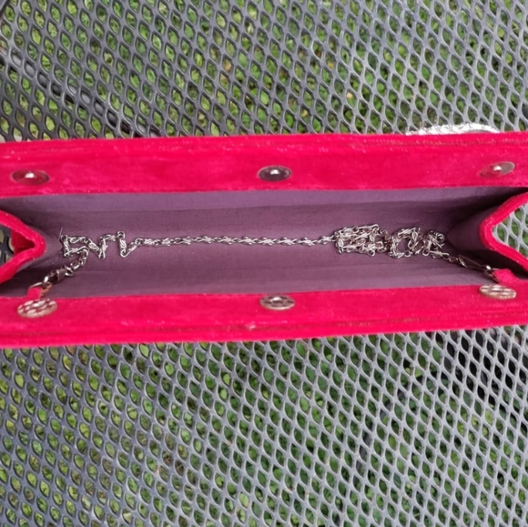 Red Soft Velvet Clutch - Picture 3 of 3